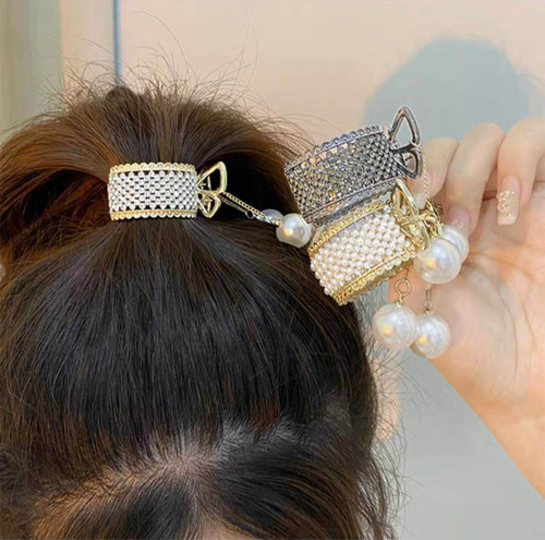 گیره گوجه ای دم اسبی