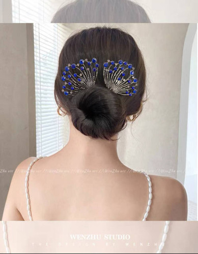 مشکی وسرمه ای