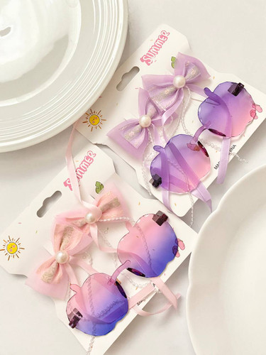 عینک و گیره انبری