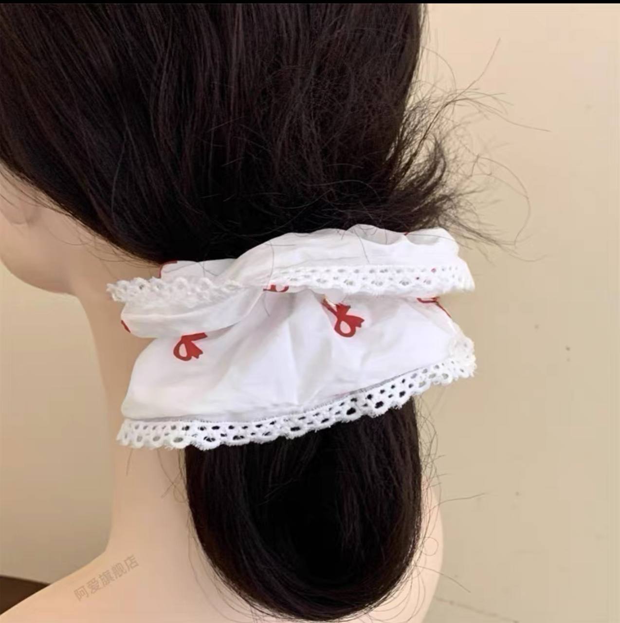 کش اسکرانچی نخی لب تور