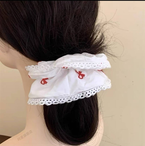 کش اسکرانچی نخی لب تور